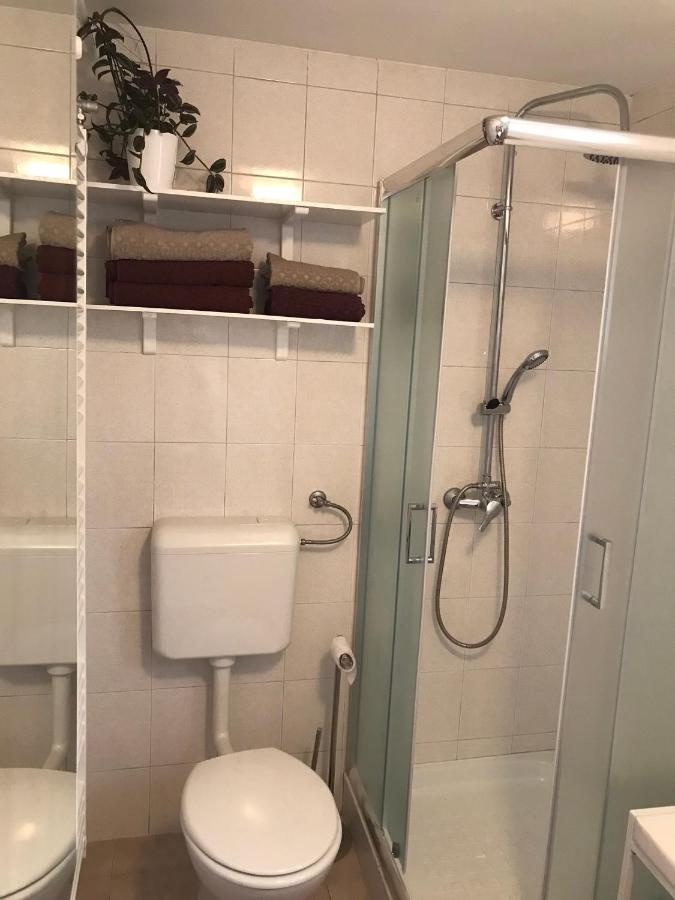 Koradinovi - Pod Vrtom Apartment วิพาวา ภายนอก รูปภาพ